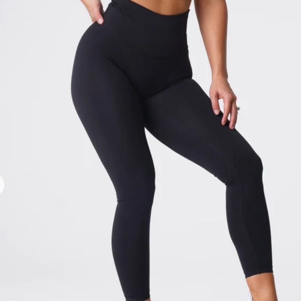 NEW* NVGTN Black Signature 2.0 Leggings